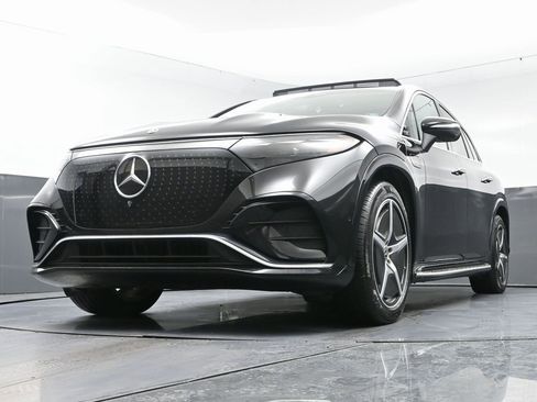 Used 2023 Mercedes-Benz EQS 580 4MATIC SUV image 49