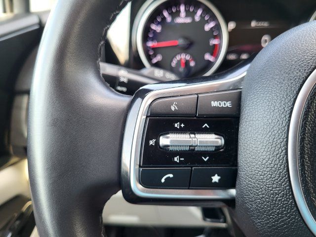 Certified 2024 Kia Carnival EX FWD image 20
