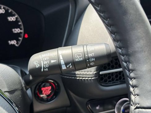 Used 2025 Honda HR-V EX-L image 23