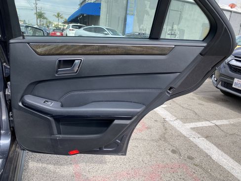 Used 2014 Mercedes-Benz E 350 Sedan w/ Premium 1 Package image 21