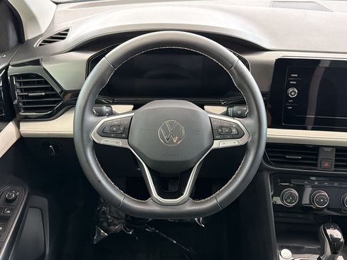 Certified 2025 Volkswagen Taos S FWD image 11