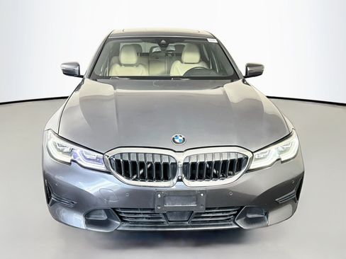 Used 2019 BMW 330i Sedan w/ Premium Package RWD image 2