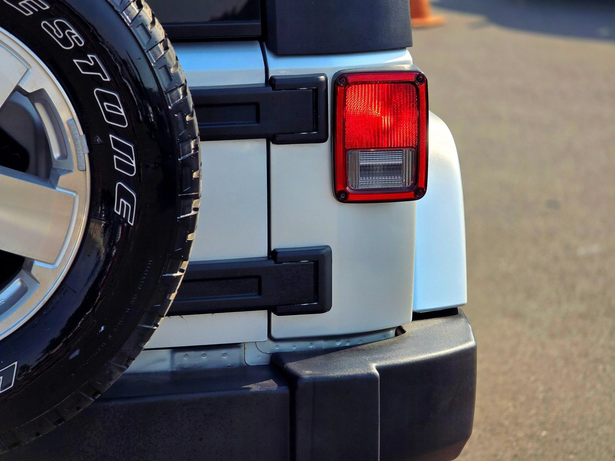 Used 2008 Jeep Wrangler Unlimited Sahara AWD/4WD image 10