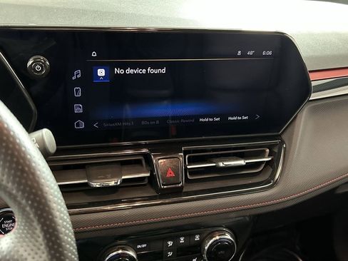 Used 2024 Chevrolet TrailBlazer RS w/ Convenience Package image 16