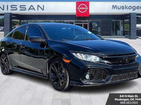 Used 2018 Honda Civic Sport image 1