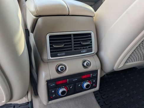 Used 2015 Audi Q7 TDI Prestige w/ Prestige Package image 26