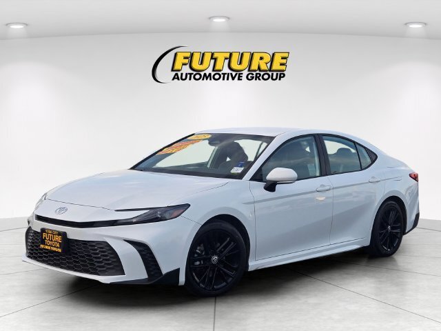 Certified 2025 Toyota Camry SE FWD image 10