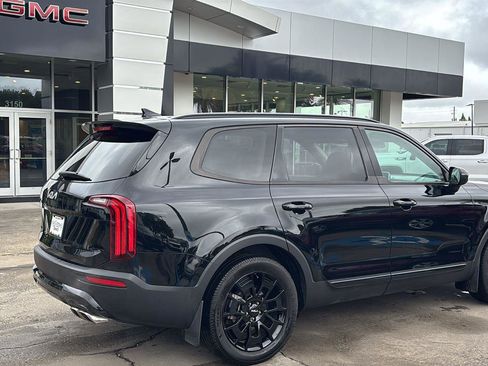 Used 2022 Kia Telluride EX AWD/4WD image 7