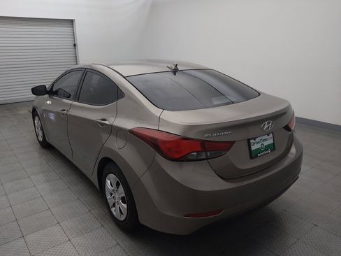 Used 2016 Hyundai Elantra SE FWD image 5
