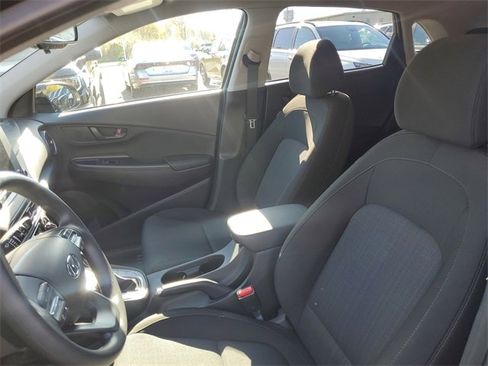 Used 2023 Hyundai Kona SEL image 8