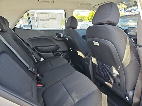 New 2026 Hyundai Venue SE FWD image 11