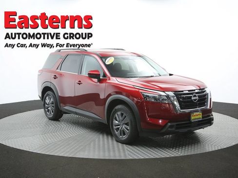 Used 2025 Nissan Pathfinder SV FWD image 49