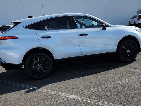 Used 2024 Toyota Venza Nightshade image 3