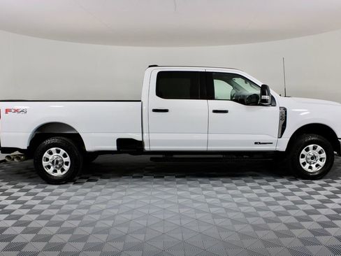 Used 2024 Ford F350 XLT w/ FX4 Off-Road Package AWD/4WD image 8