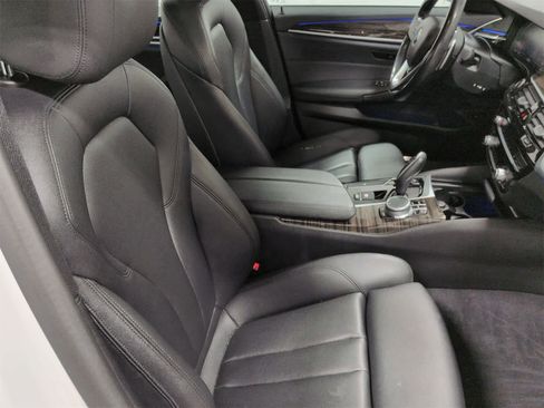 Used 2020 BMW 530i xDrive w/ Convenience Package image 24
