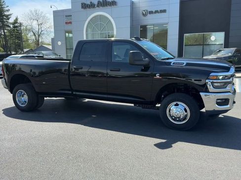 New 2026 RAM 3500 Tradesman image 8
