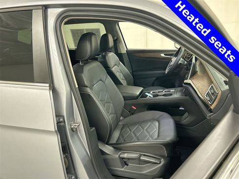 Certified 2024 Volkswagen Atlas SE image 16