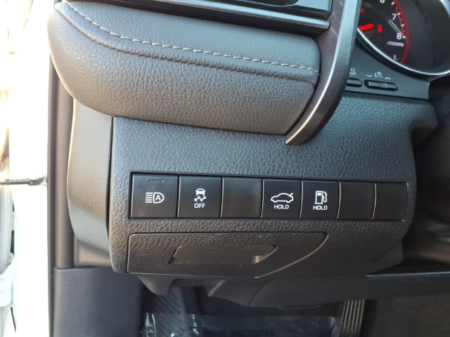 Used 2019 Toyota Camry XSE w/ Navigation Package FWD image 24