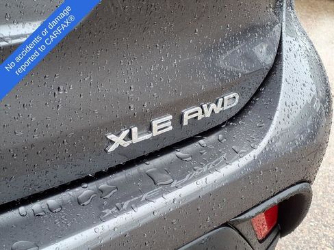 Used 2023 Toyota Highlander L image 10