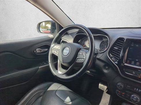 Used 2020 Jeep Cherokee Limited image 23