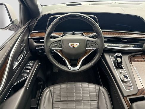 Used 2022 Cadillac Escalade Sport Platinum AWD/4WD image 10