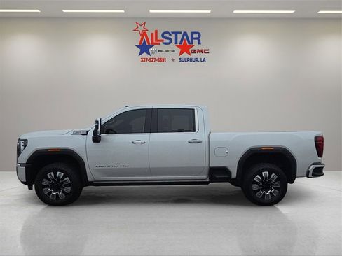 Used 2025 GMC Sierra 2500 Denali w/ Technology Package image 4
