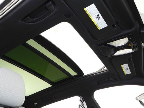 Used 2023 BMW X5 xDrive40i w/ M Sport Package image 18