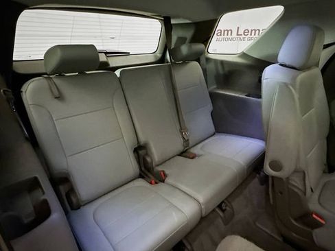 Used 2020 Chevrolet Traverse Premier image 28