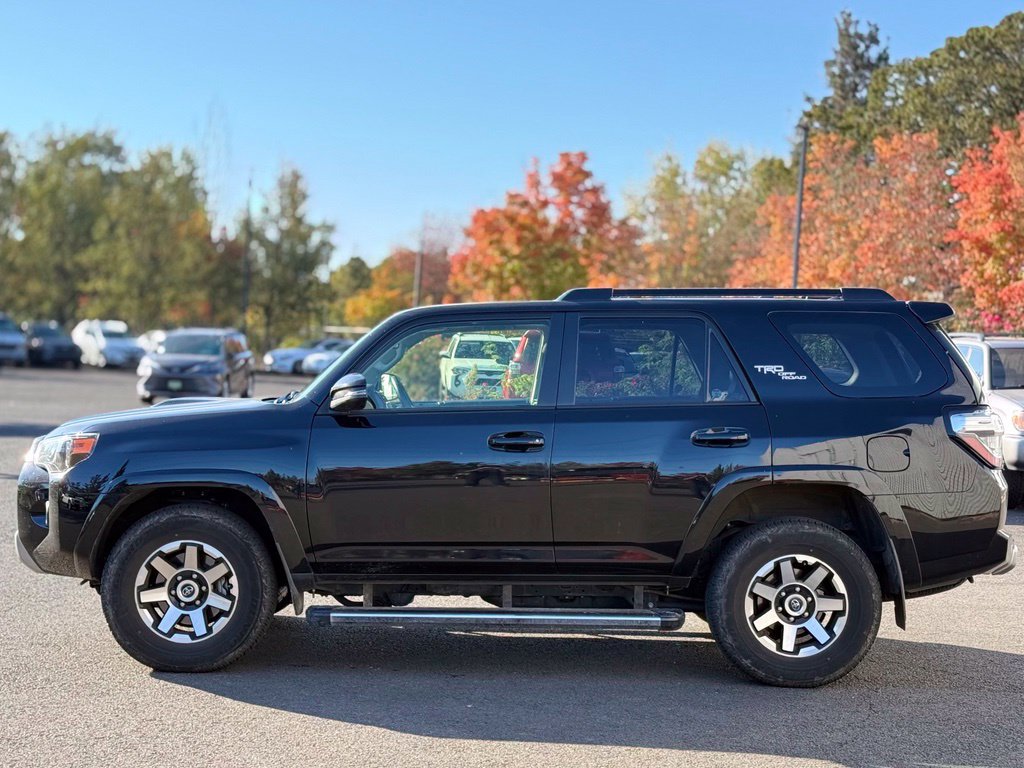 Used 2024 Toyota 4Runner TRD Off-Road Premium w/ Off Road Premium Plus Package AWD/4WD image 2