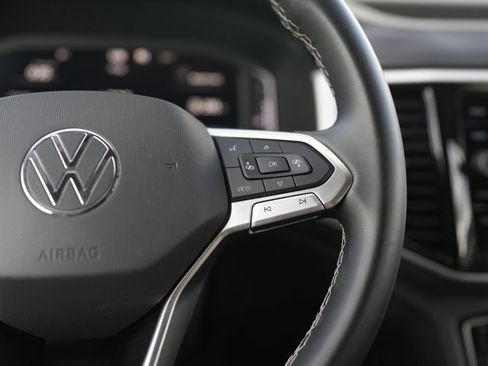 Certified 2022 Volkswagen Atlas SE image 20