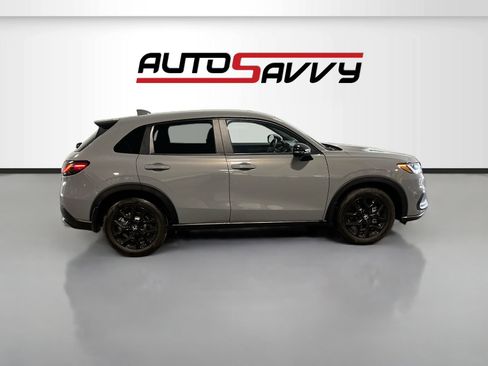 Used 2025 Honda HR-V Sport image 8
