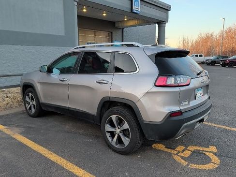 Used 2019 Jeep Cherokee Limited w/ Trailer Tow Group image 4