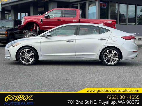 Used 2017 Hyundai Elantra Limited w/ Limited Tech Package 04 FWD image 7