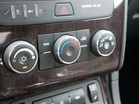 Used 2015 Chevrolet Traverse LT AWD/4WD image 25