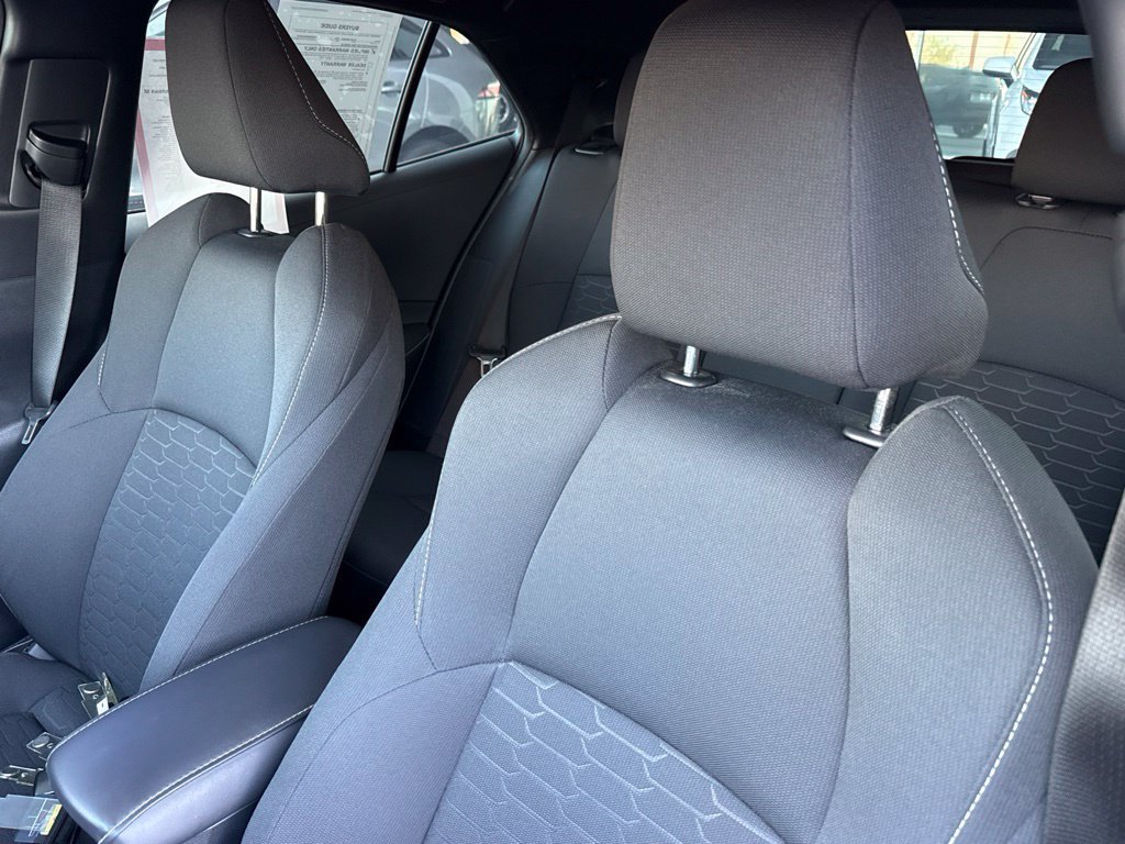 Certified 2025 Toyota Corolla SE w/ SE Package FWD image 18