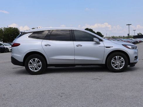 Used 2021 Buick Enclave Essence AWD/4WD image 7