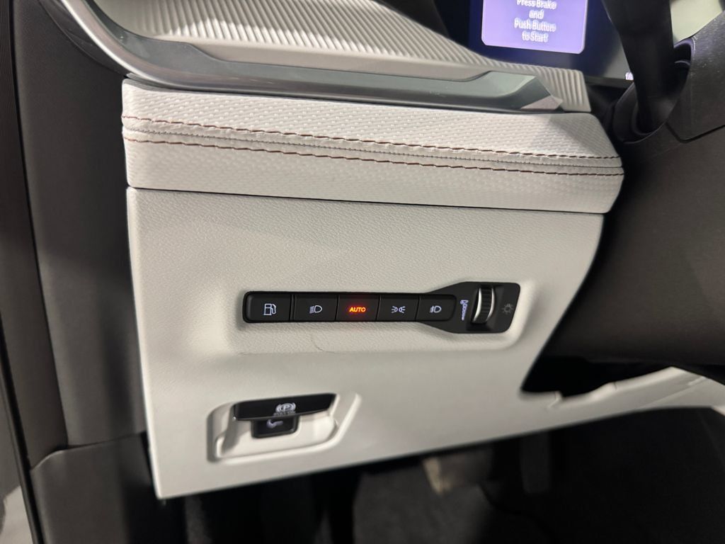 New 2026 Jeep Cherokee Overland w/ Advanced Pro Tech Group AWD/4WD image 35