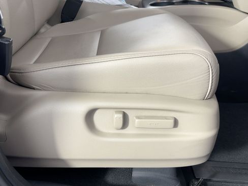 Used 2021 Honda Pilot EX-L image 32