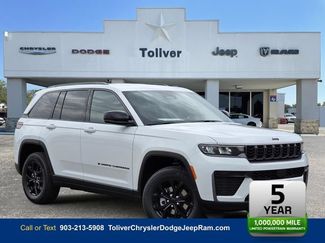 New 2026 Jeep Grand Cherokee Altitude RWD video 1