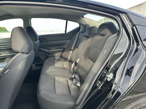 Used 2024 Nissan Altima 2.5 S FWD image 27