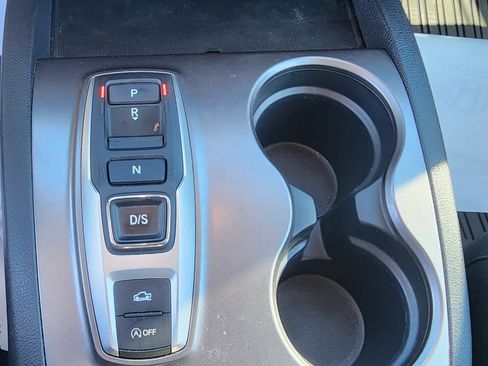 Used 2020 Honda Ridgeline Sport image 11