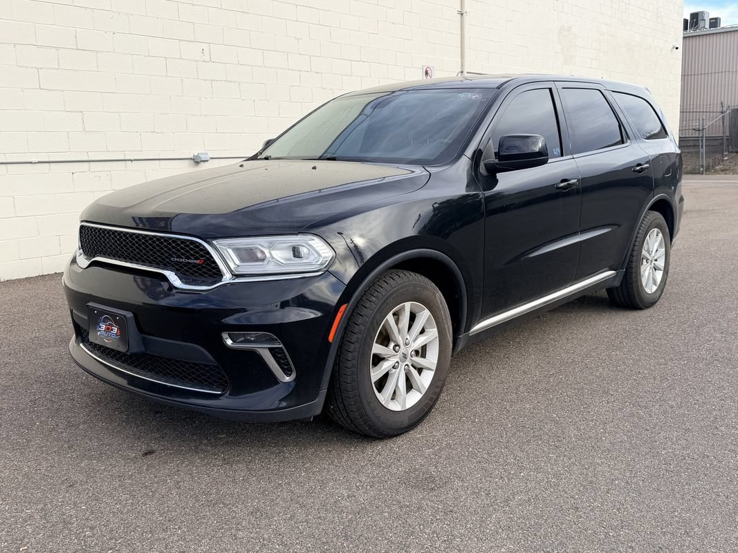Used 2021 Dodge Durango SXT w/ 3rd Row Seating Group RWD image 3