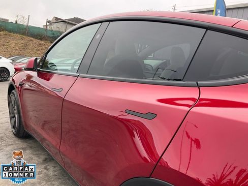 Used 2026 Tesla Model Y 2WD image 89