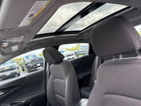 Used 2023 Chevrolet Malibu LT FWD image 23
