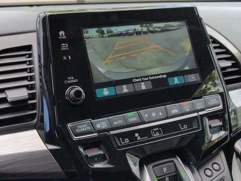 Used 2023 Honda Odyssey Elite image 14