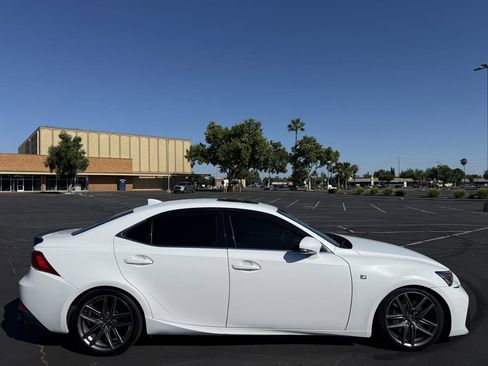 Used 2018 Lexus IS 300 F Sport RWD image 8