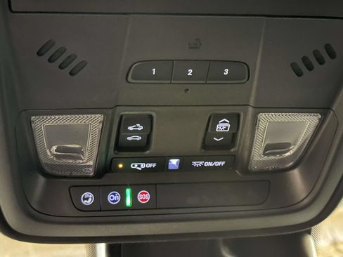 Certified 2023 Cadillac XT4 Sport AWD/4WD image 37