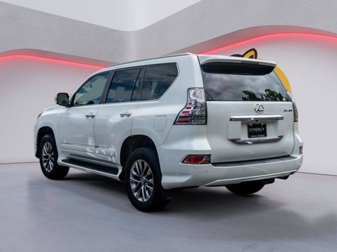 Used 2014 Lexus GX 460 Luxury AWD/4WD image 7