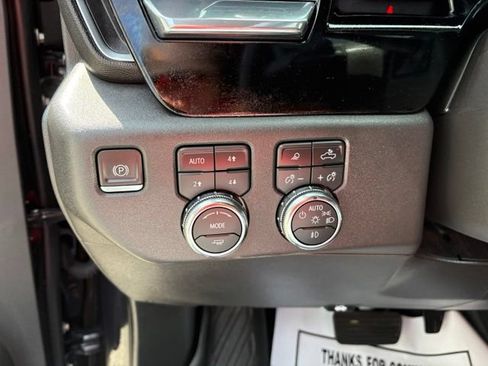Used 2023 GMC Sierra 1500 SLT w/ SLT Premium Plus Package AWD/4WD image 27