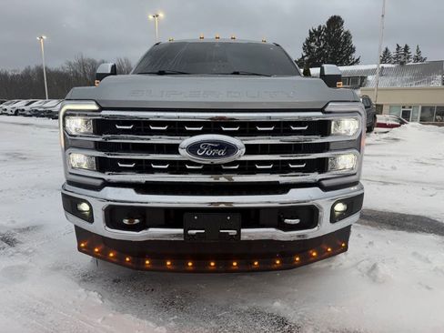 Used 2023 Ford F350 Lariat w/ Chrome Package image 10